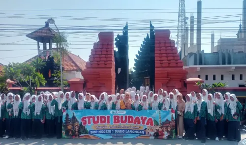 SMPN 1 Sugio Gelar Studi Budaya di Desa Pancasila: Menumbuhkan Semangat Toleransi dan Kebhinekaan