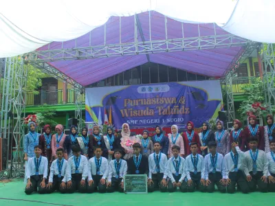 MERIAH DAN PENUH HARU, SMP NEGERI 1 SUGIO GELAR PURNA SISWA DAN WISUDA TAHFIDZ TAHUN PELAJARAN 2025/2026